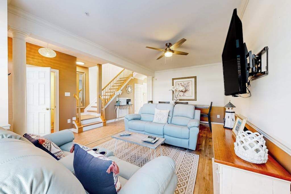 Photo of Livingroom in Villages of Five Points