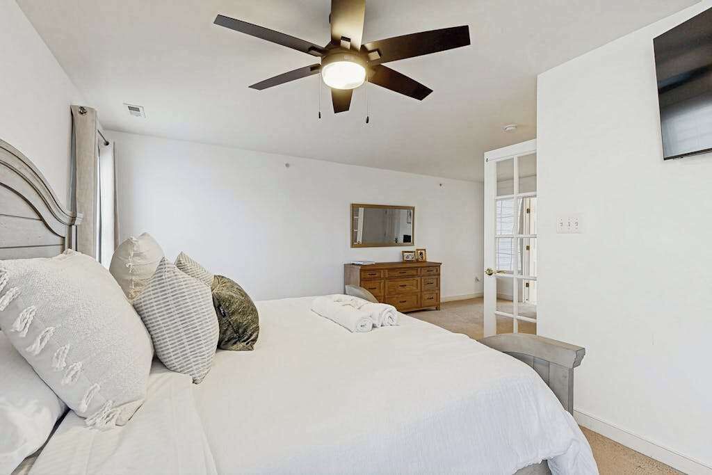 Photo of Bedroom in Villages of Five Points