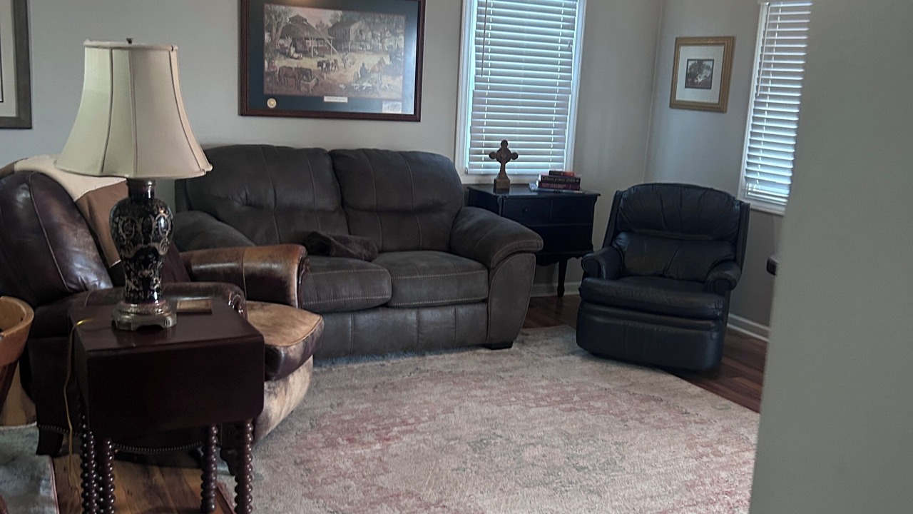 Photo of Livingroom in Bells