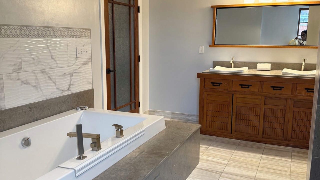Photo of Bathroom in Downtown Baltimore