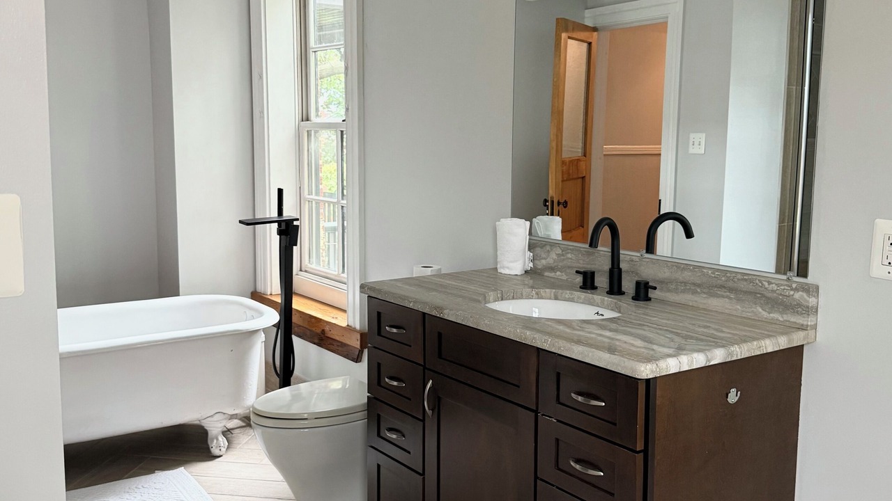 Photo of Bathroom in Downtown Baltimore