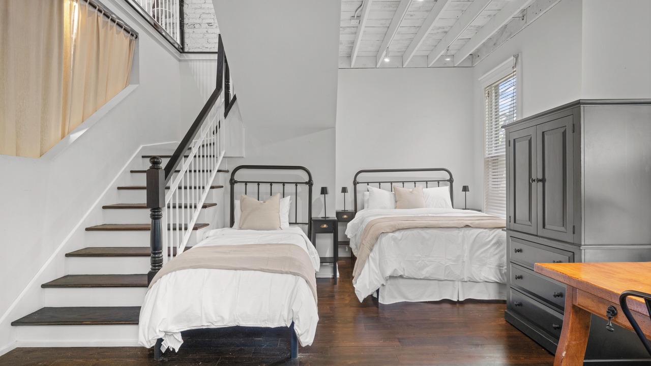 Photo of Bedroom in Evanston