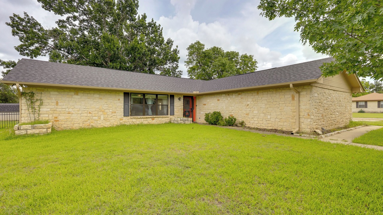 Photo of Outdoor in Salado