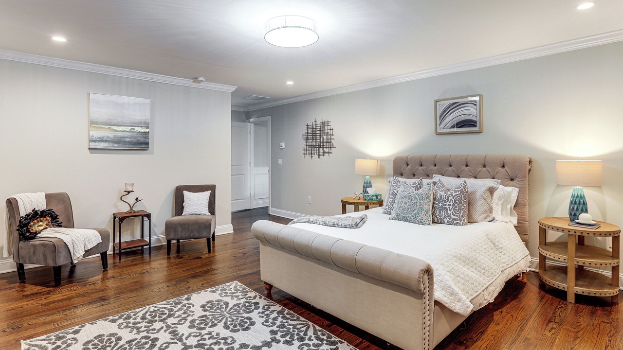 Photo of Bedroom in Adelphia