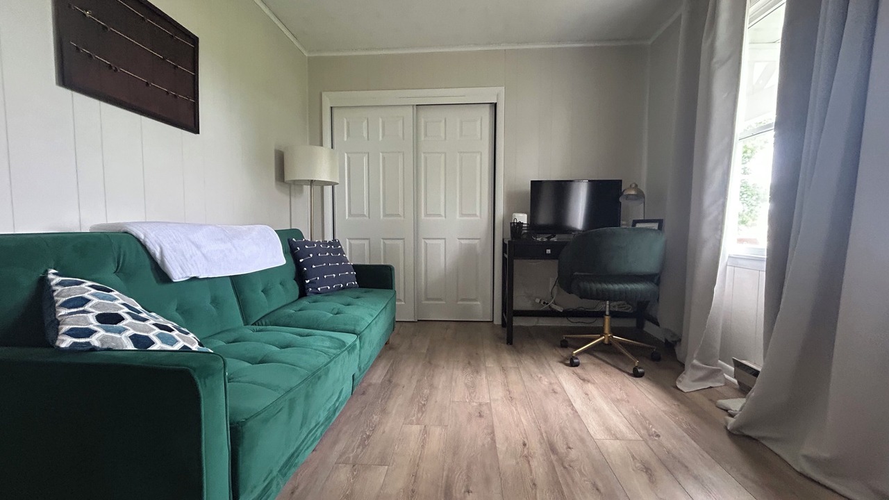 Photo of Livingroom in Madison