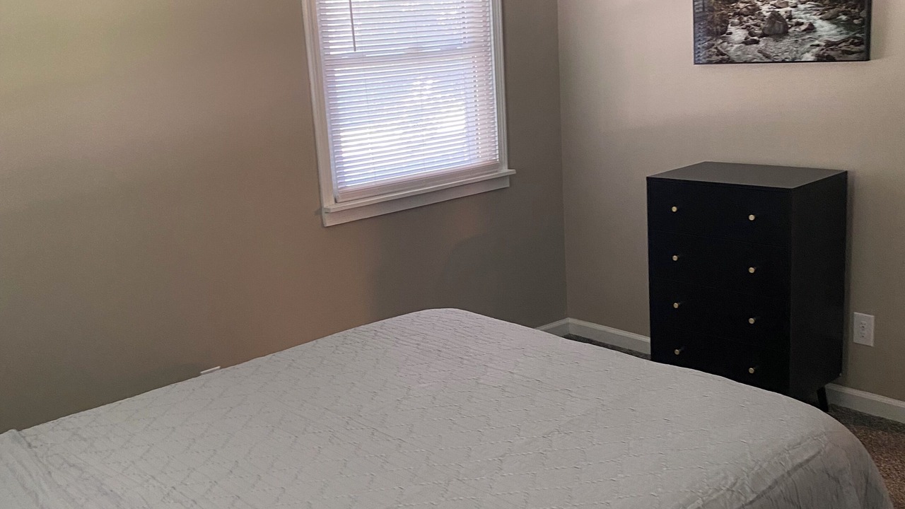 Photo of Bedroom in Jefferson City