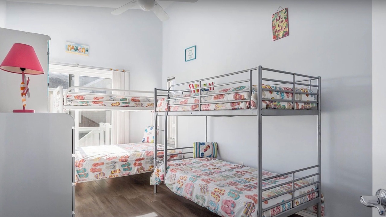 Photo of Bedroom in Loveladies