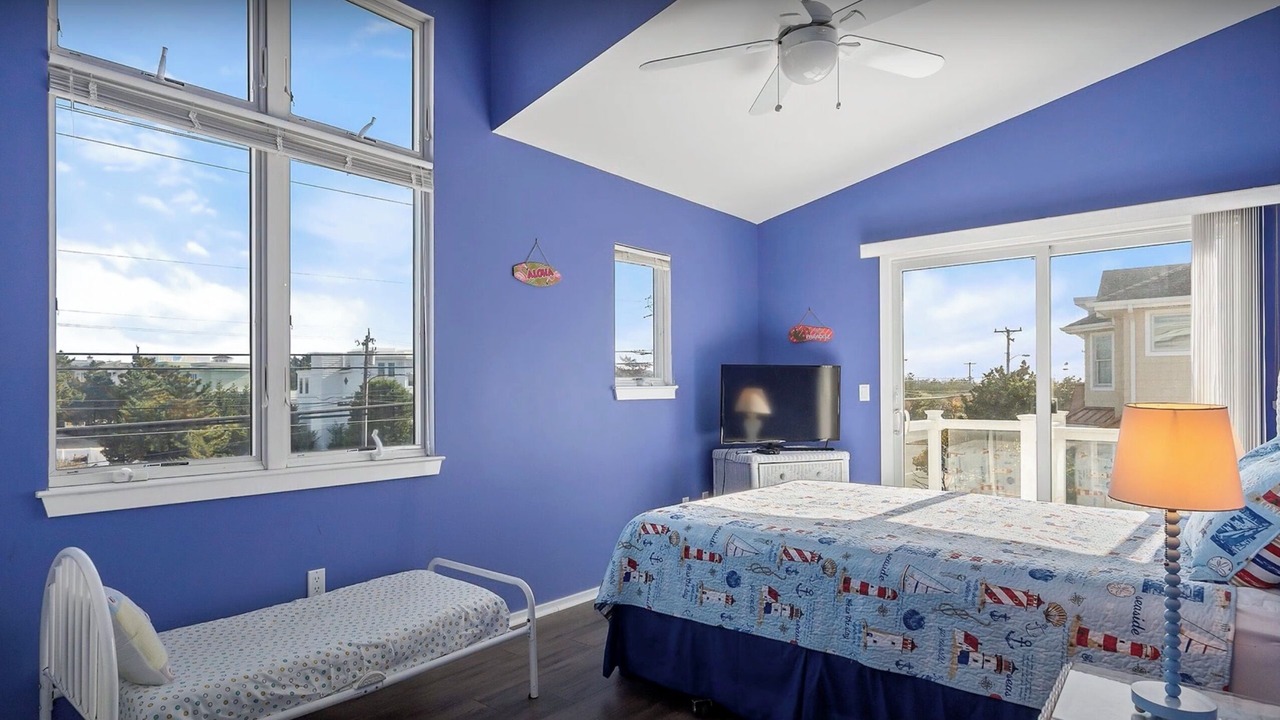 Photo of Bedroom in Loveladies