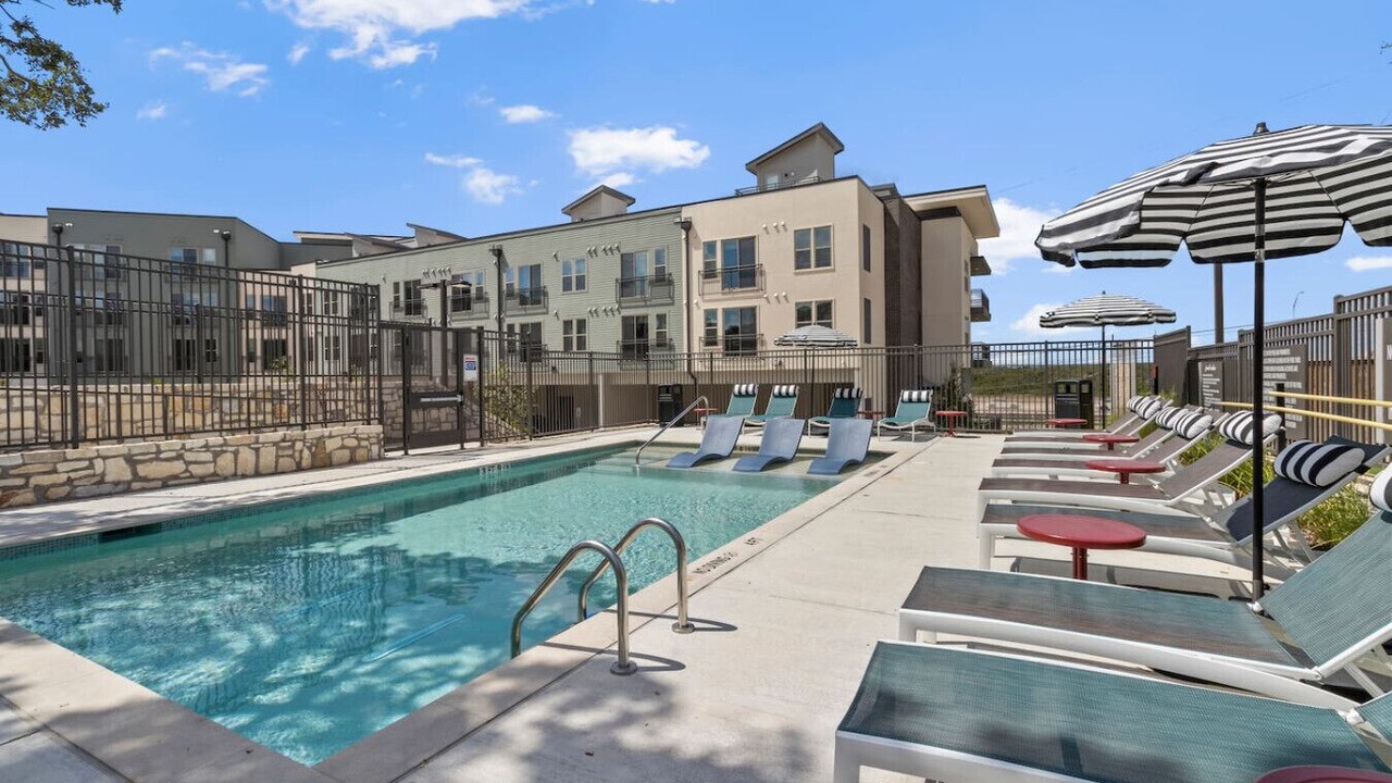 Photo of Outdoor in McNeil