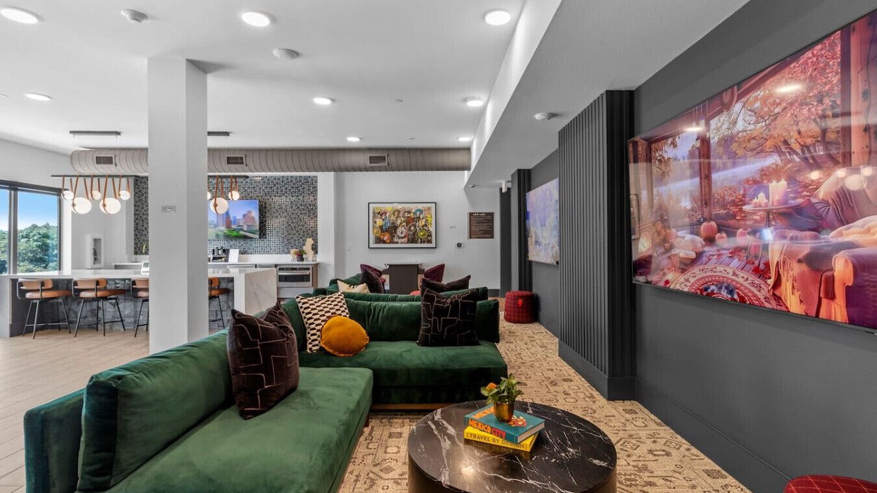 Photo of Livingroom in McNeil