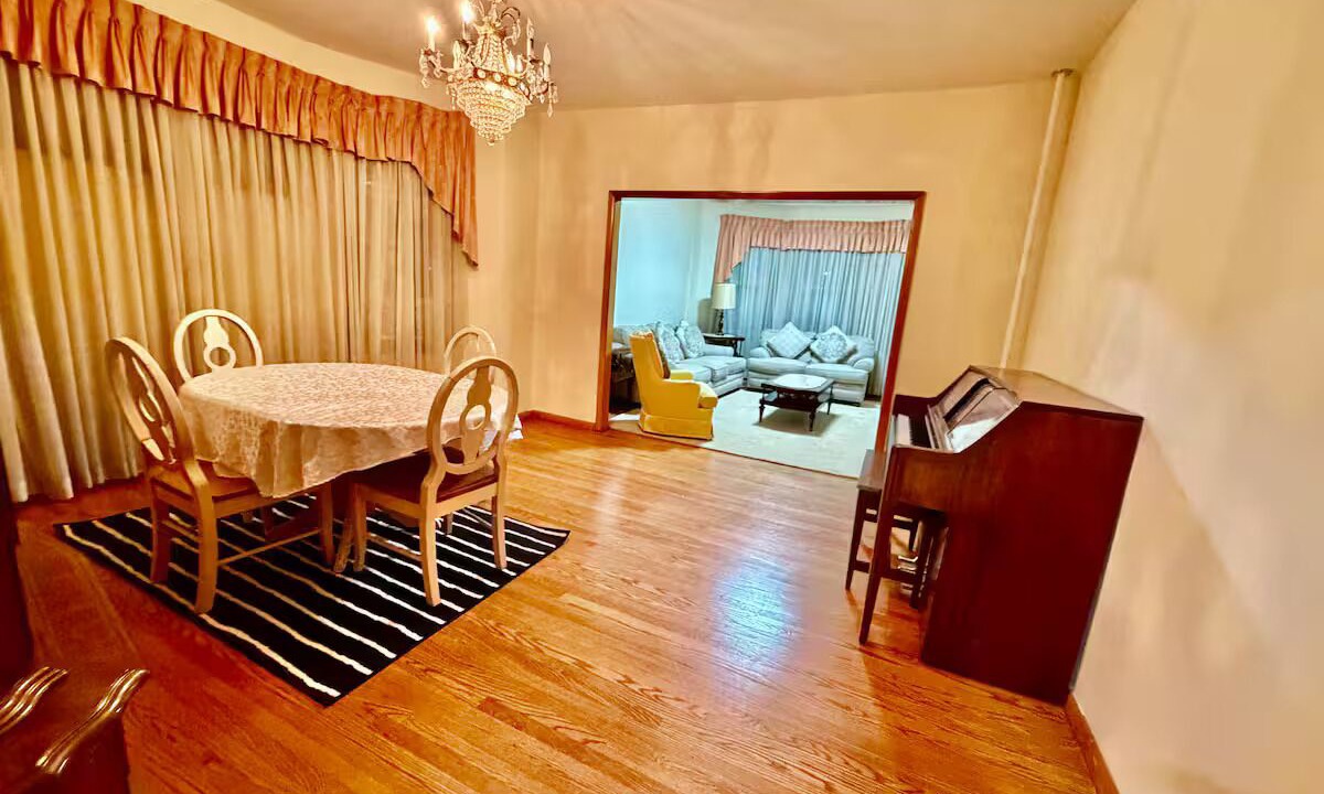 Photo of Livingroom in Constable Hook