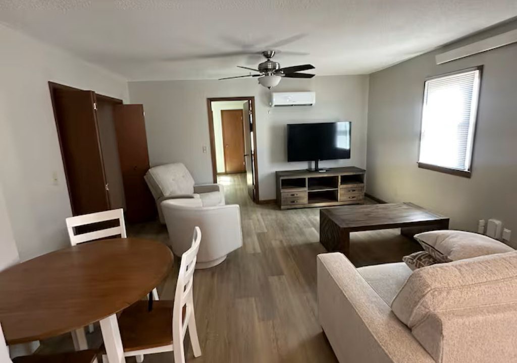 Photo of Livingroom in Adair County