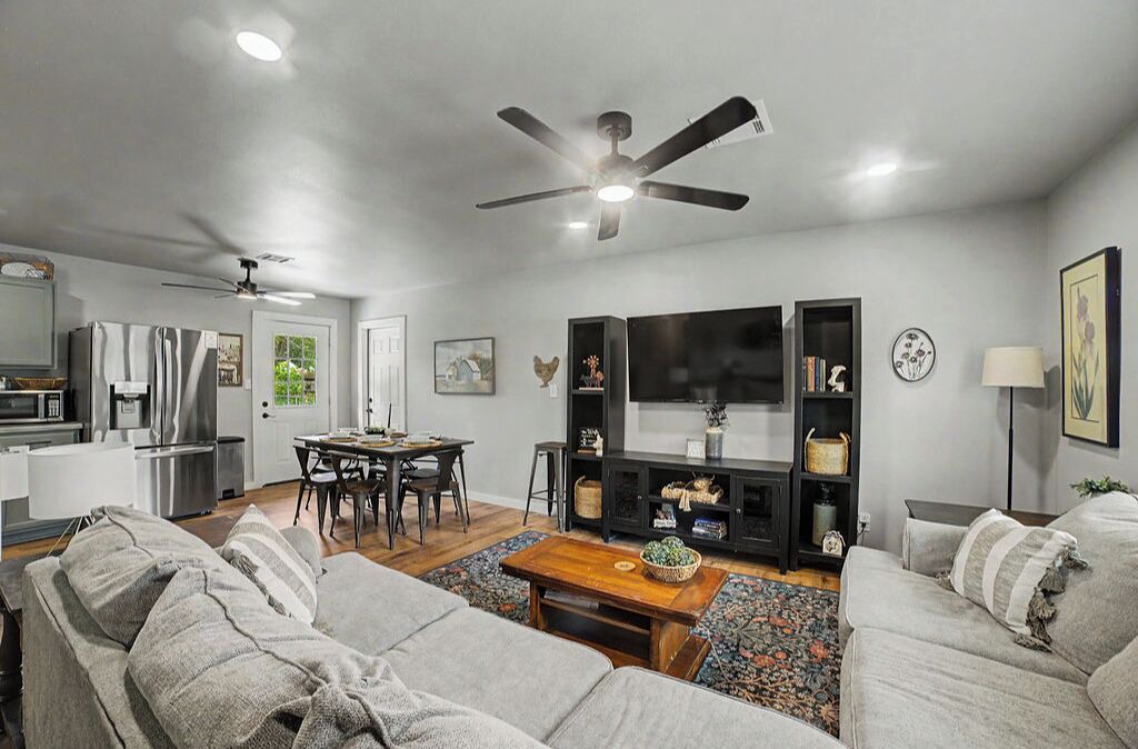 Photo of Livingroom in Claremore