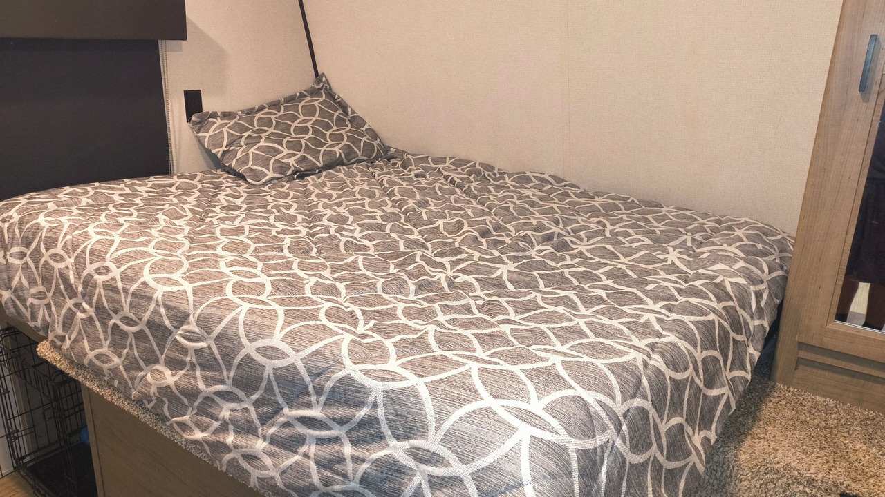 Photo of Bedroom in Langley