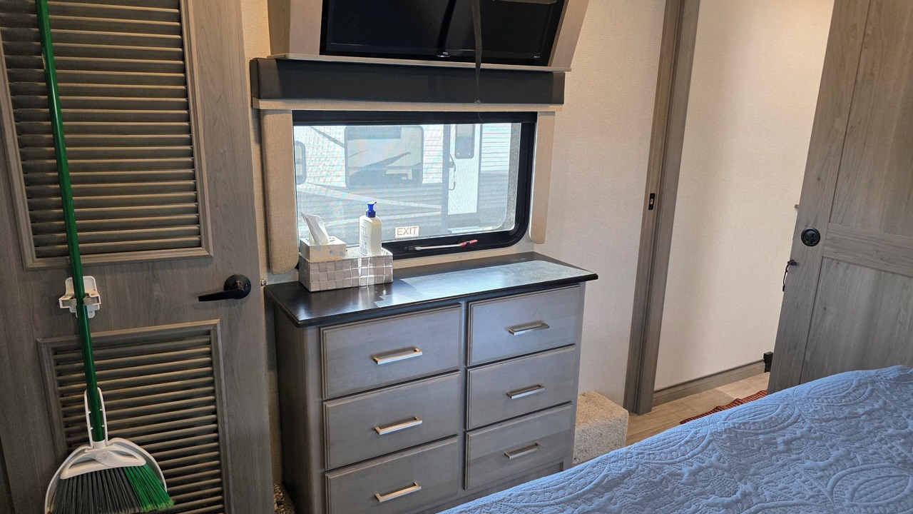 Photo of Bedroom in Climbing Hill