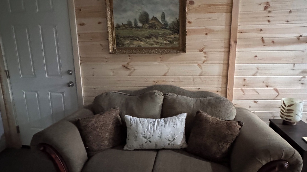 Photo of Livingroom in Louisville