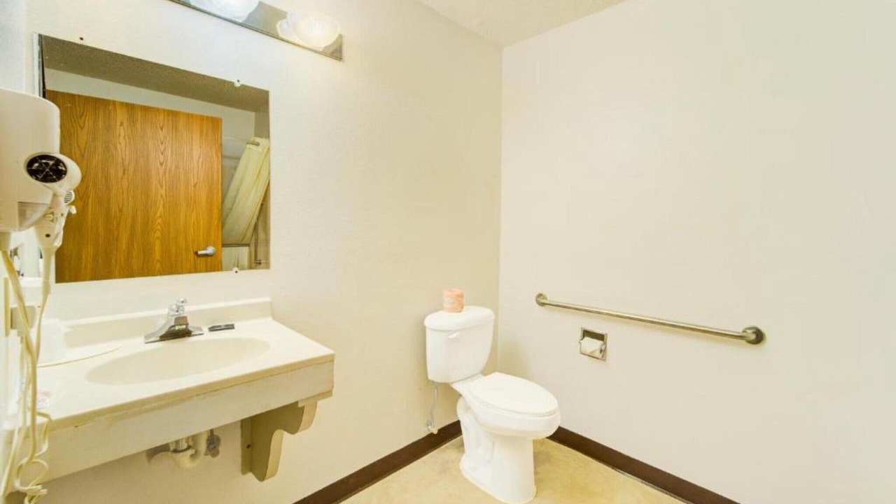 Photo of Bathroom in Kingdom City