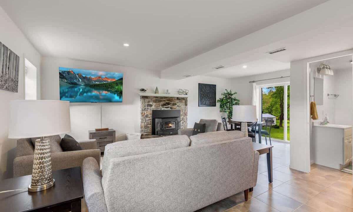 Photo of Livingroom in Leesburg
