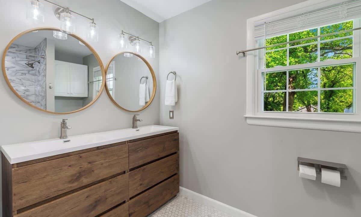 Photo of Bathroom in Leesburg