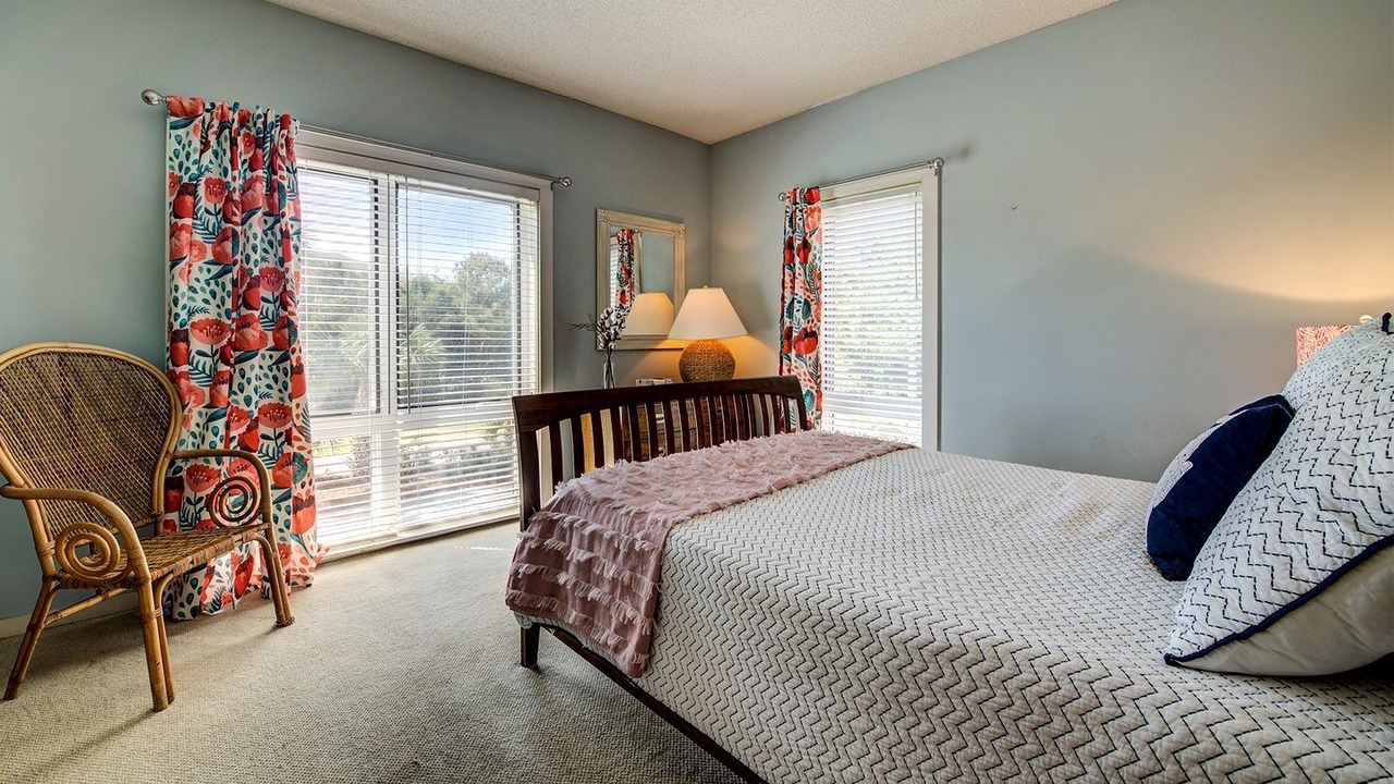 Photo of Bedroom in Debordieu Colony