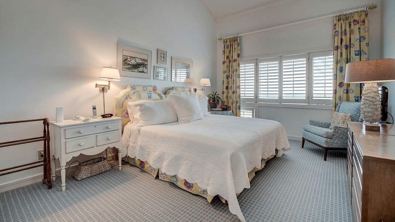 Photo of Bedroom in Debordieu Colony