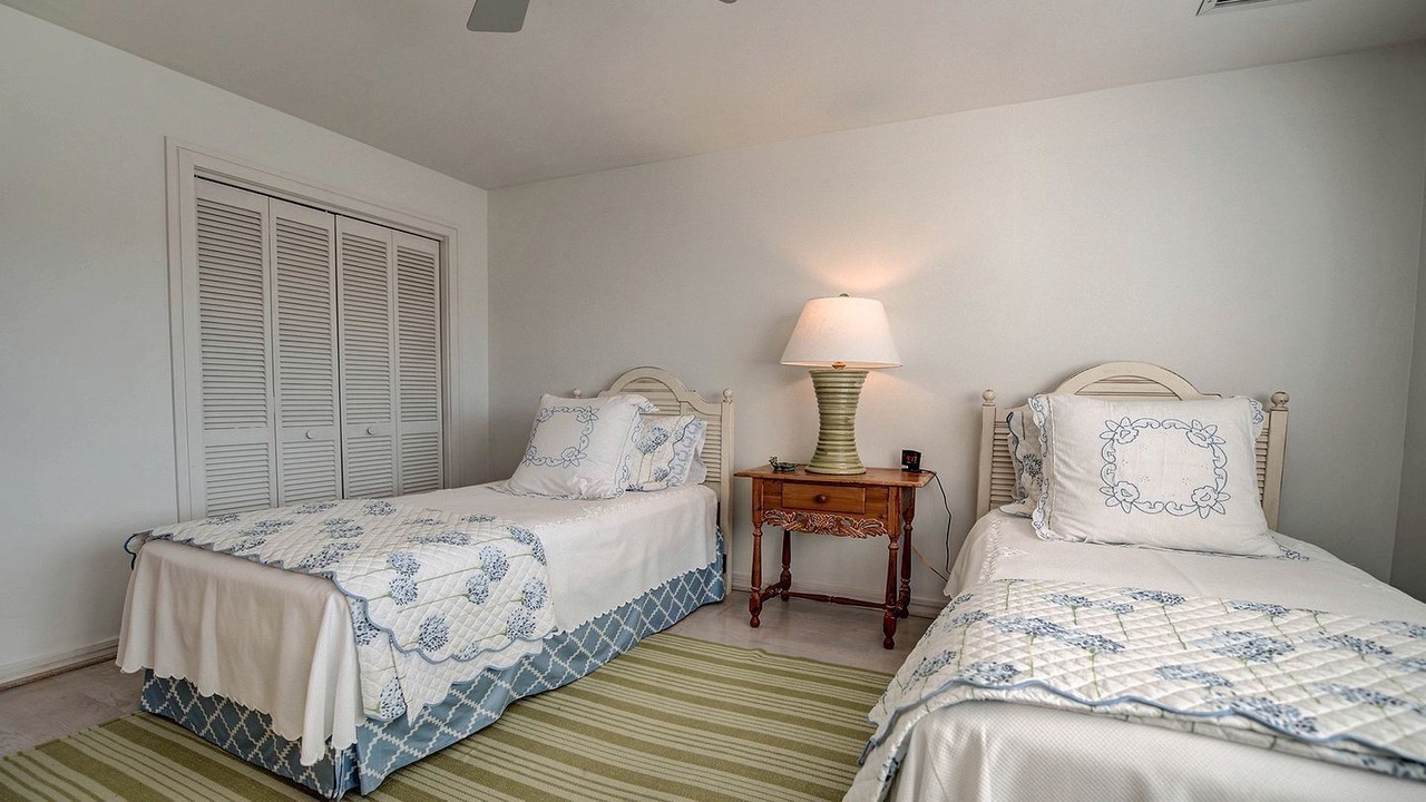 Photo of Bedroom in Debordieu Colony