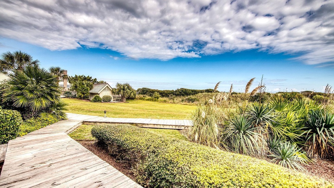 Photo of Patio Balcony in Debordieu Colony