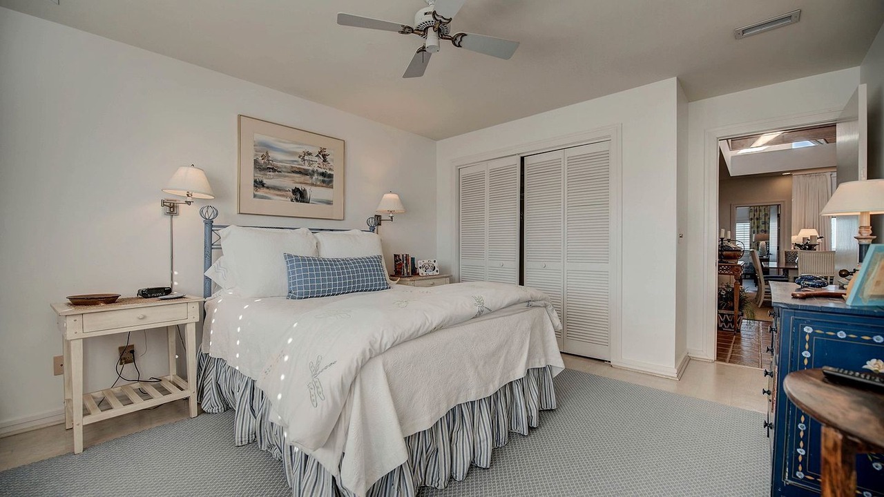 Photo of Bedroom in Debordieu Colony