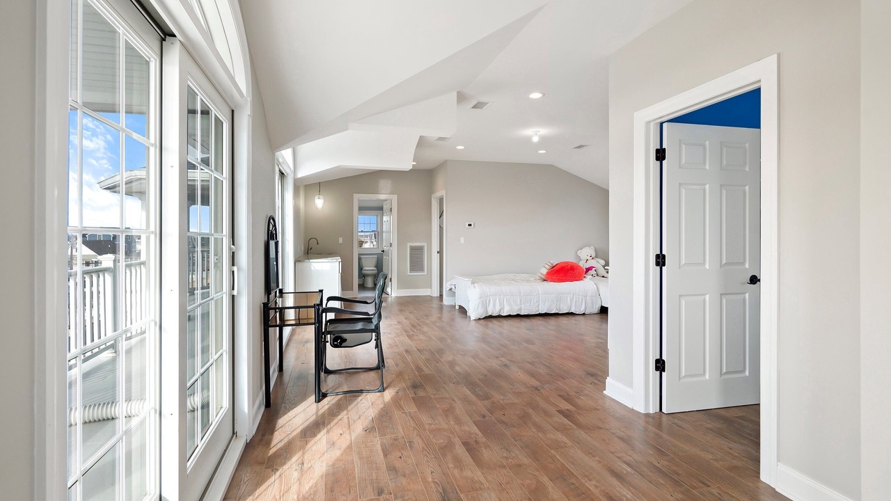 Photo of Bedroom in Ortley Beach