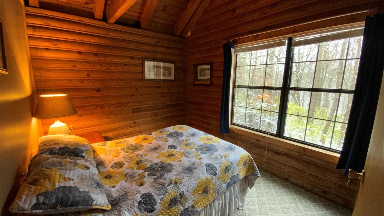 Photo of Bedroom in Bath