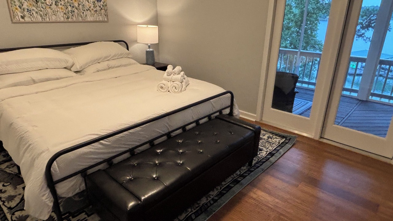 Photo of Bedroom in Arley