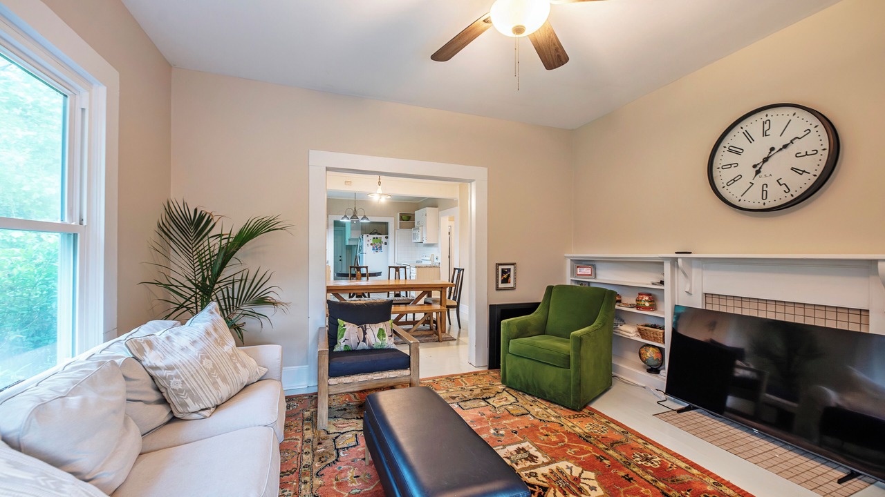 Photo of Livingroom in Alexander City
