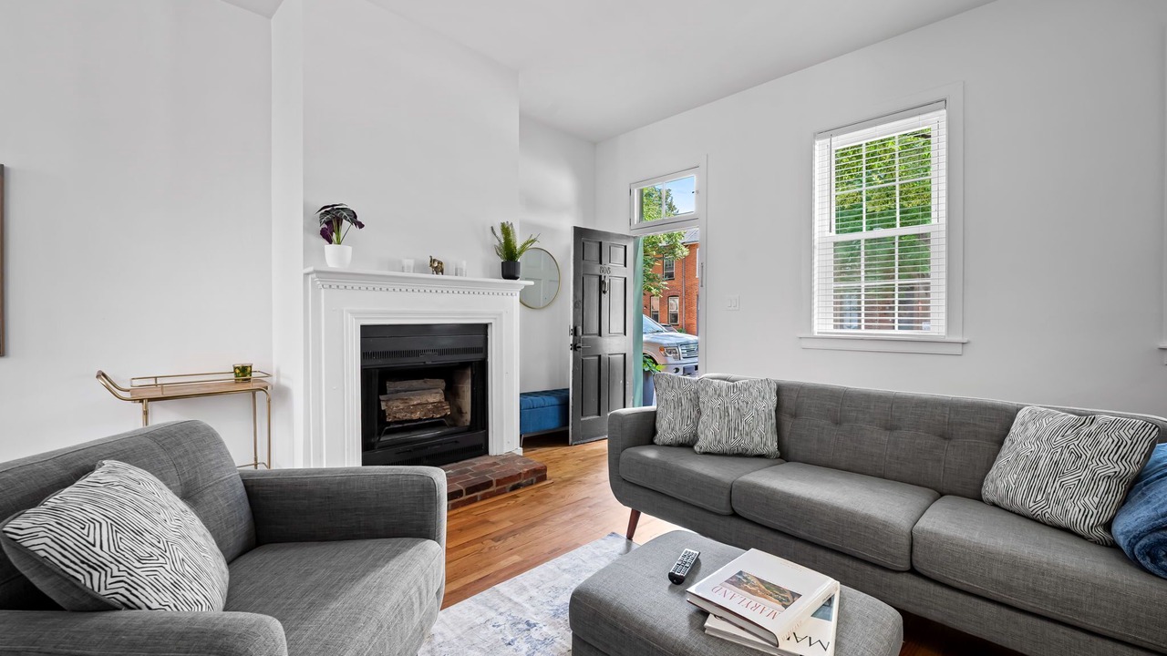 Photo of Livingroom in Baltimore