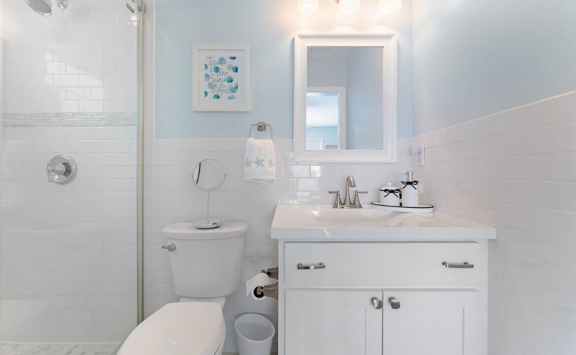 Photo of Bathroom in Beach Haven West