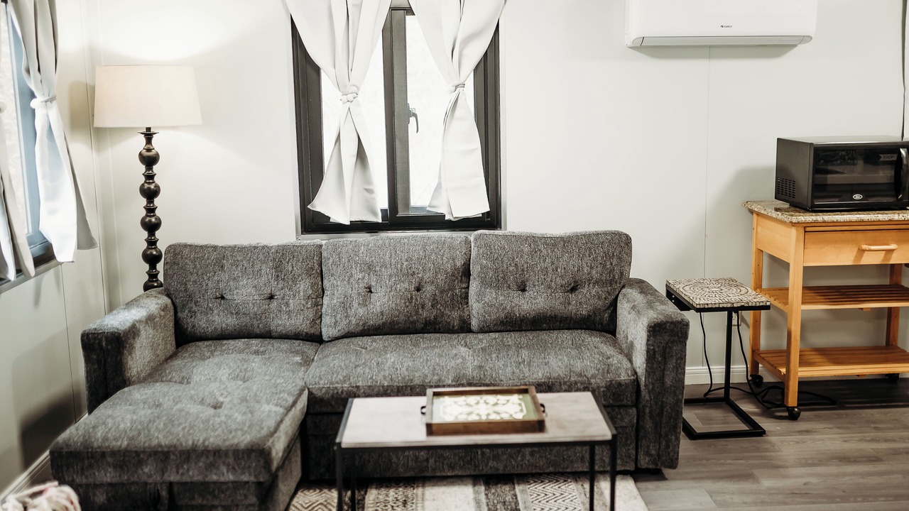 Photo of Livingroom in Madisonville