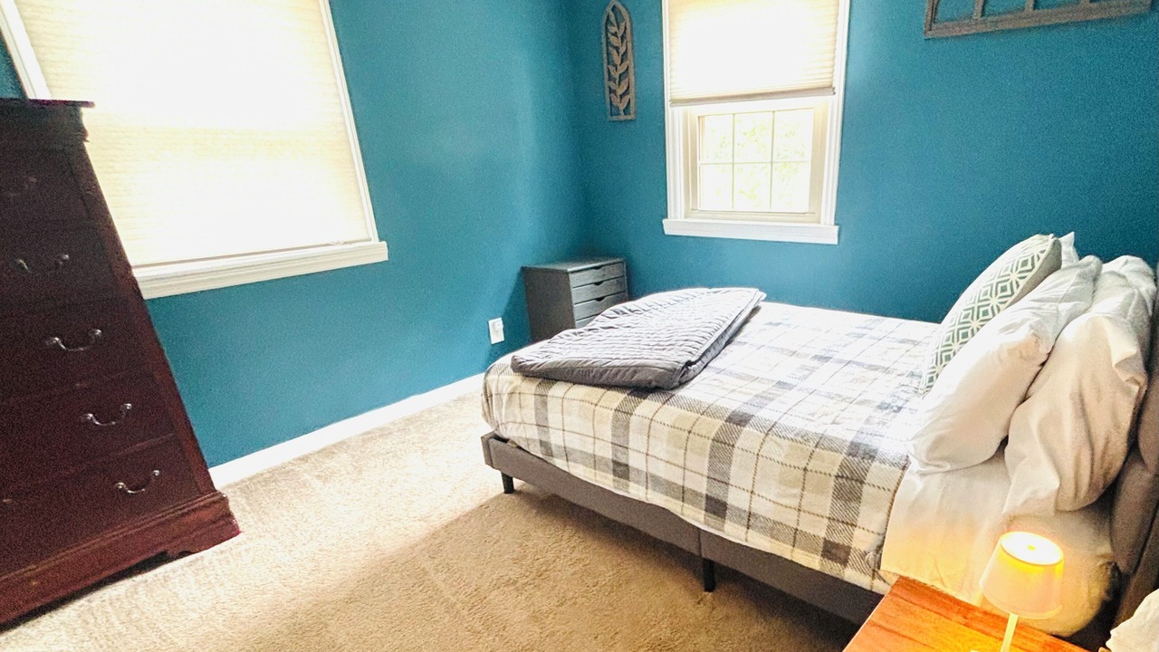 Photo of Bedroom in Newport