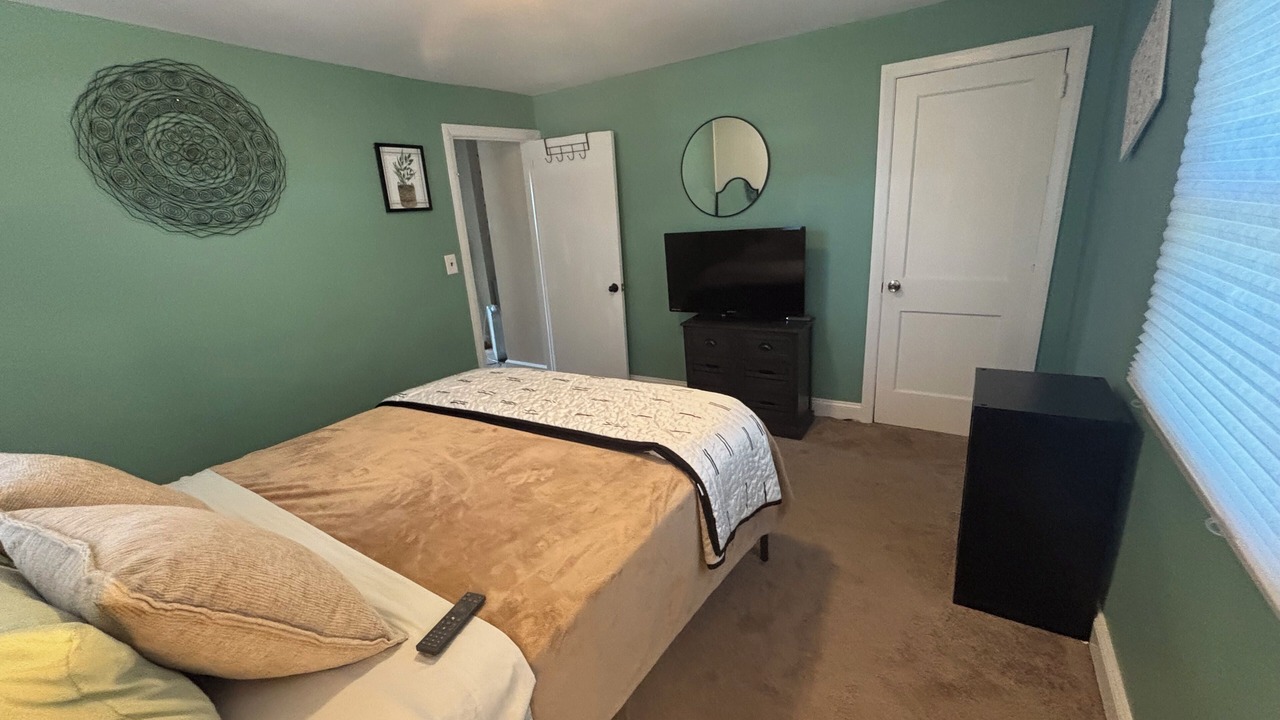 Photo of Bedroom in Newport
