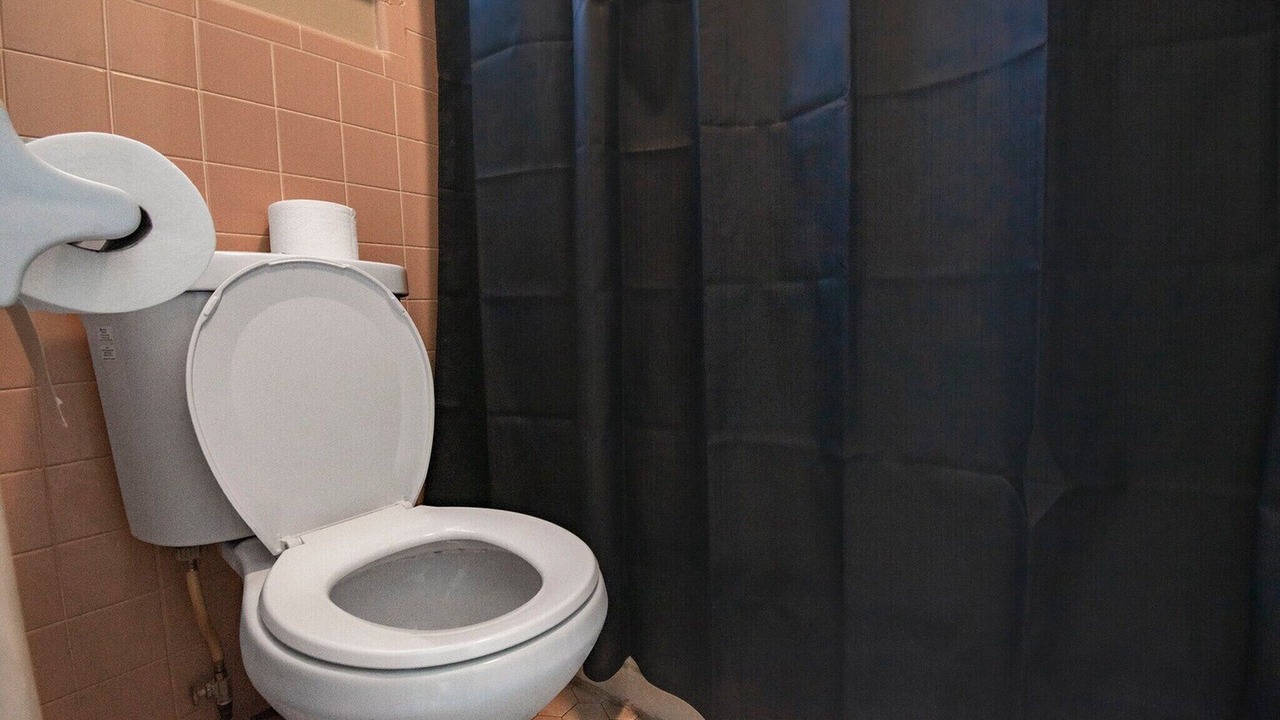 Photo of Bathroom in Calhoun
