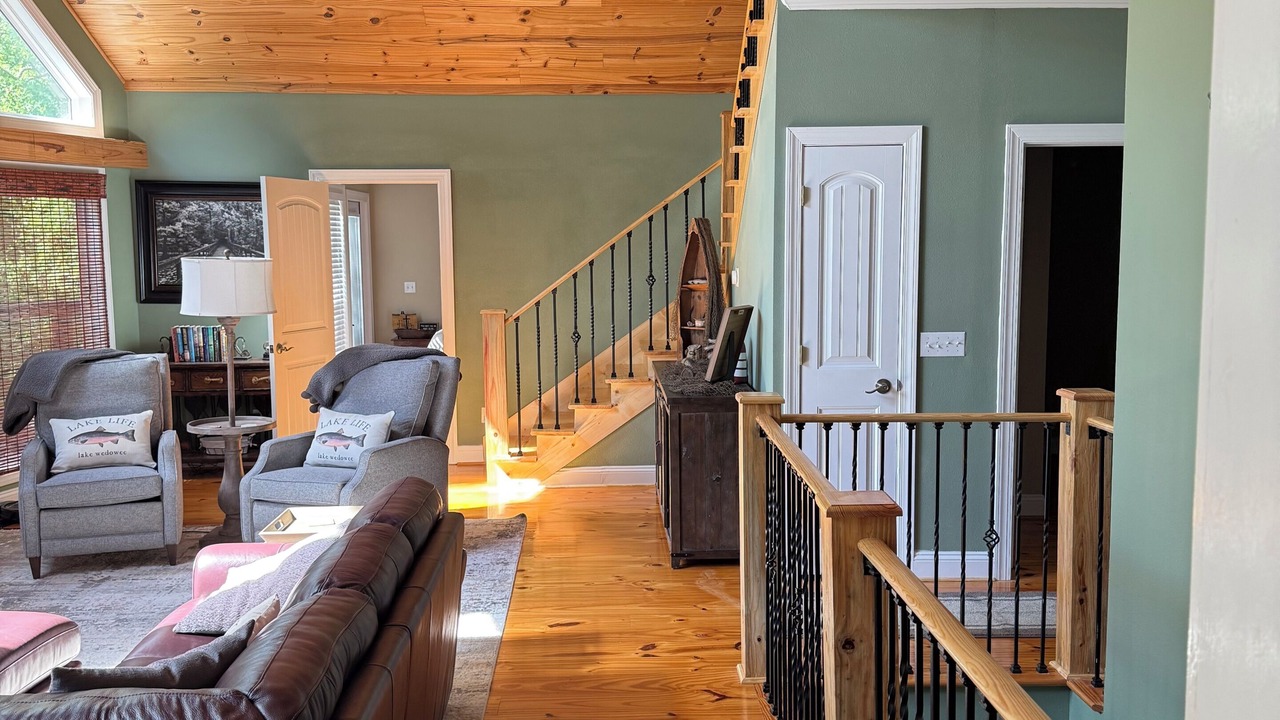Photo of Livingroom in Wedowee
