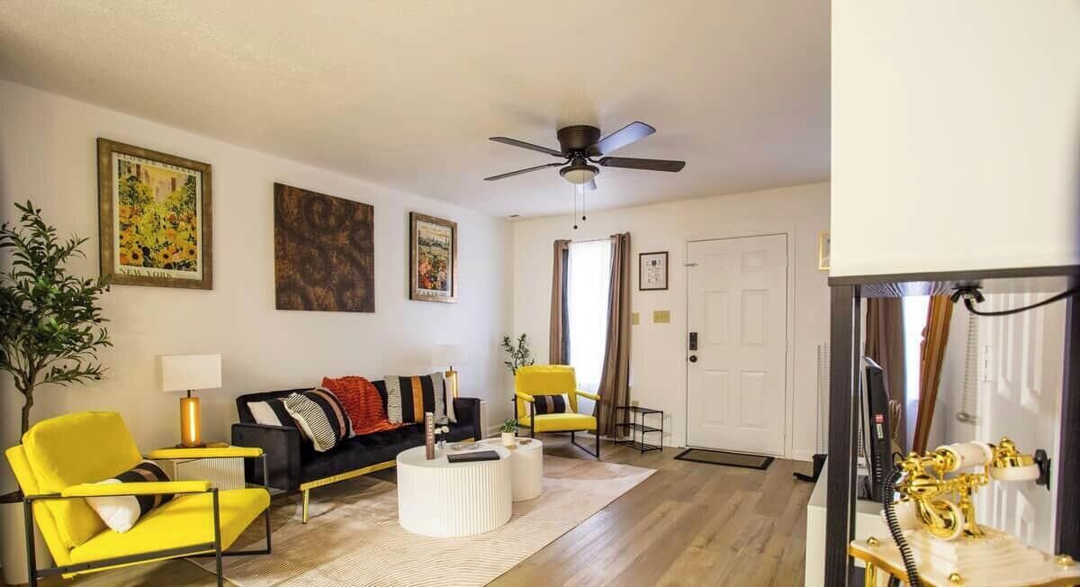 Photo of Livingroom in Decatur