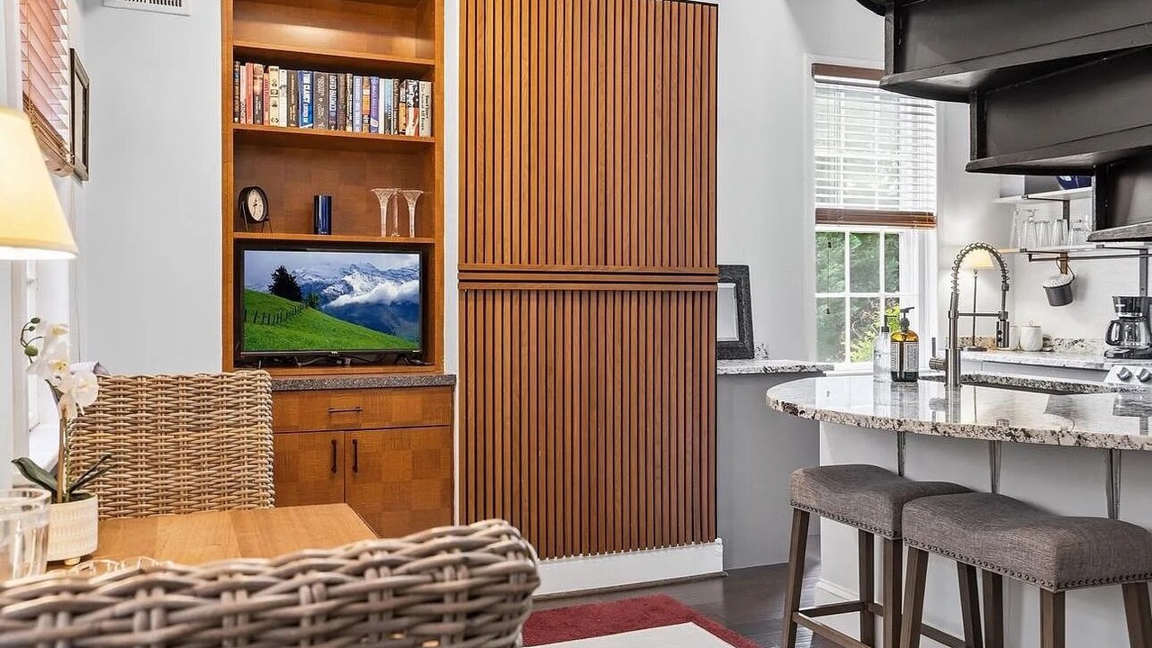 Photo of Livingroom in Old Town Alexandria
