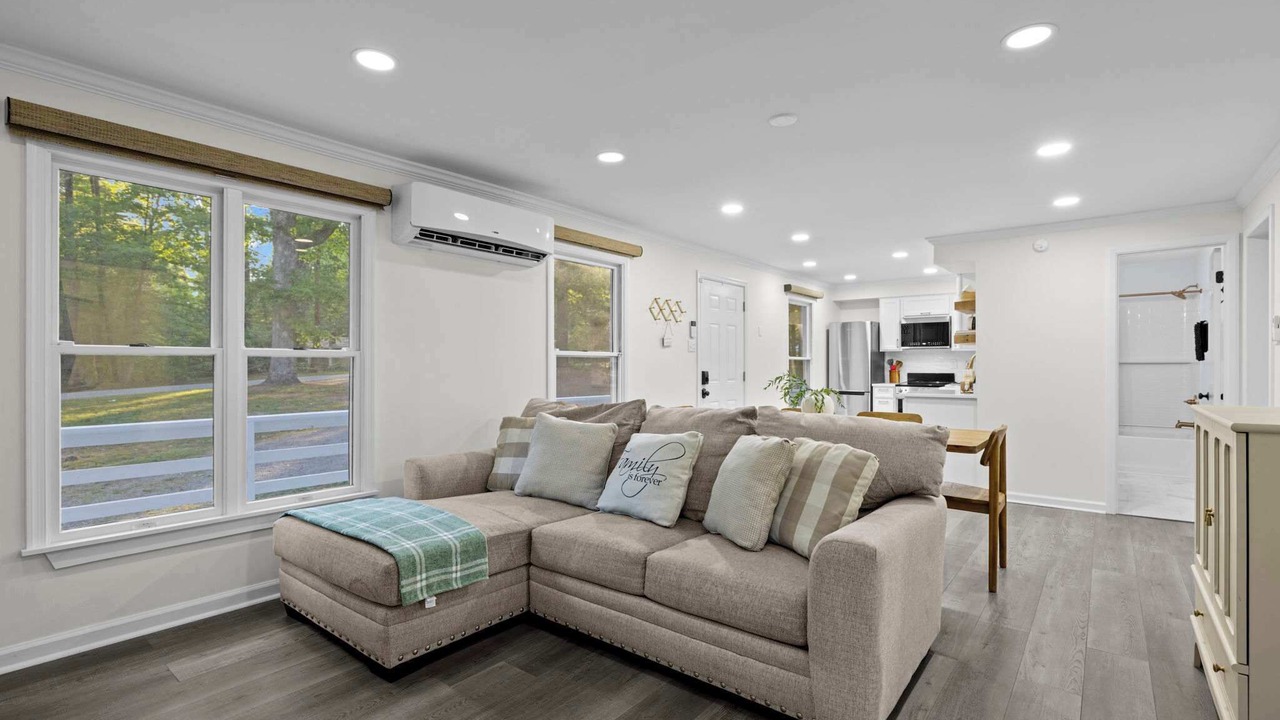 Photo of Livingroom in Blue Water