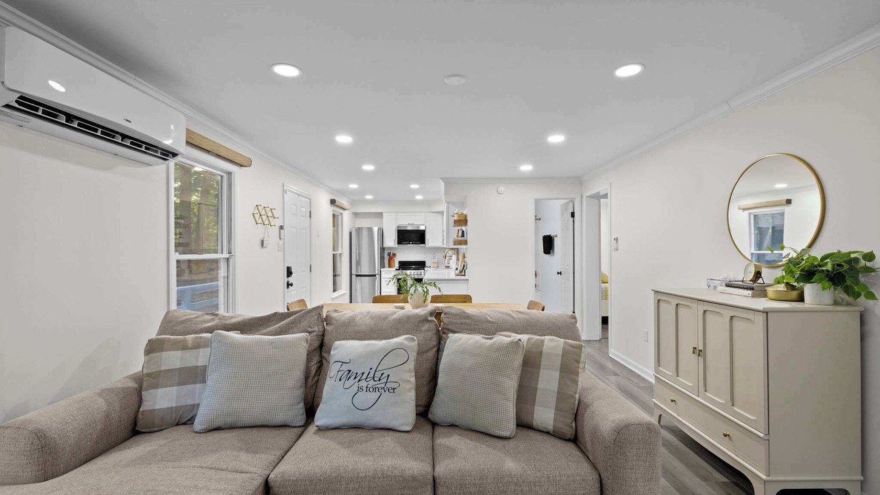 Photo of Livingroom in Blue Water