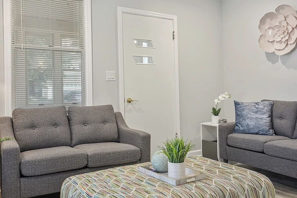 Photo of Livingroom in St. Charles