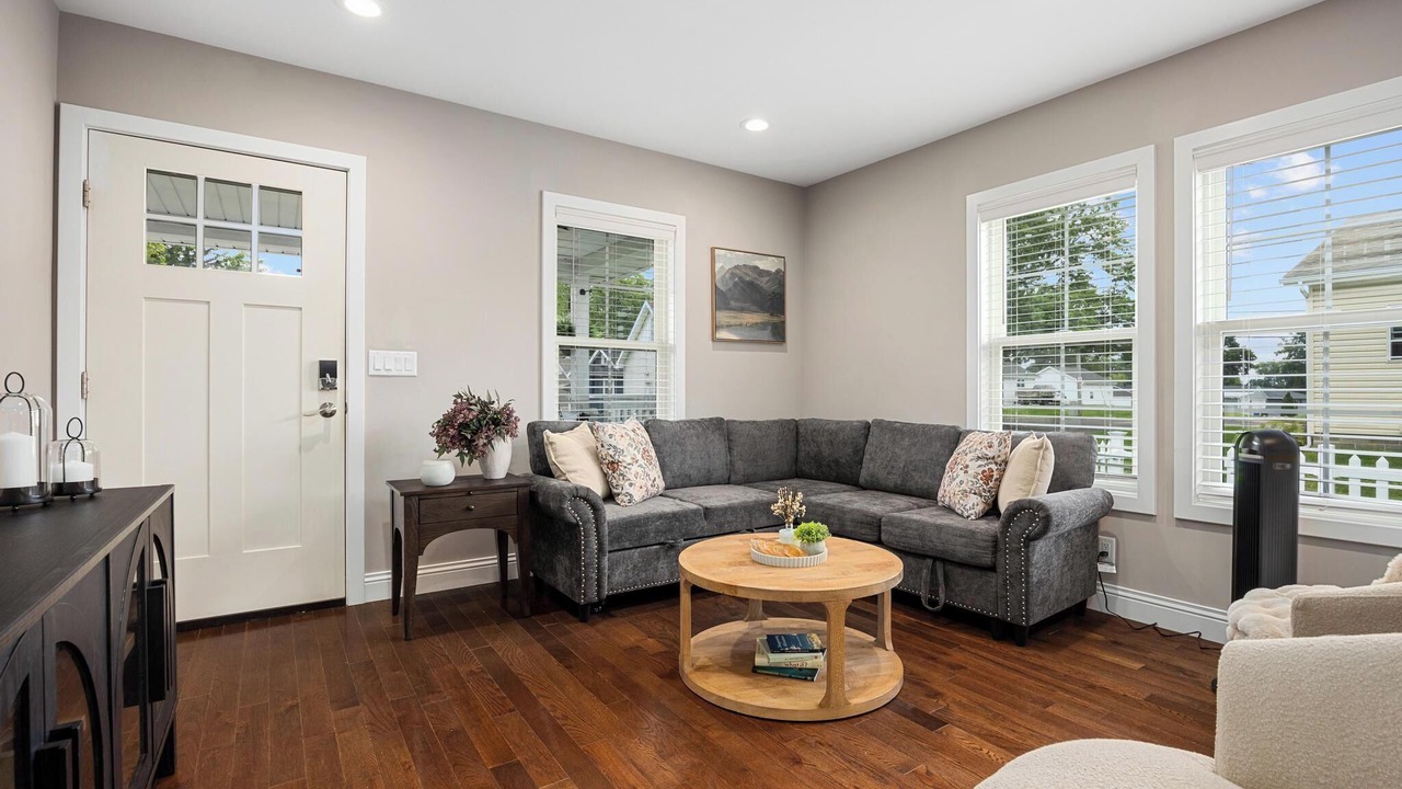 Photo of Livingroom in Peoria Heights