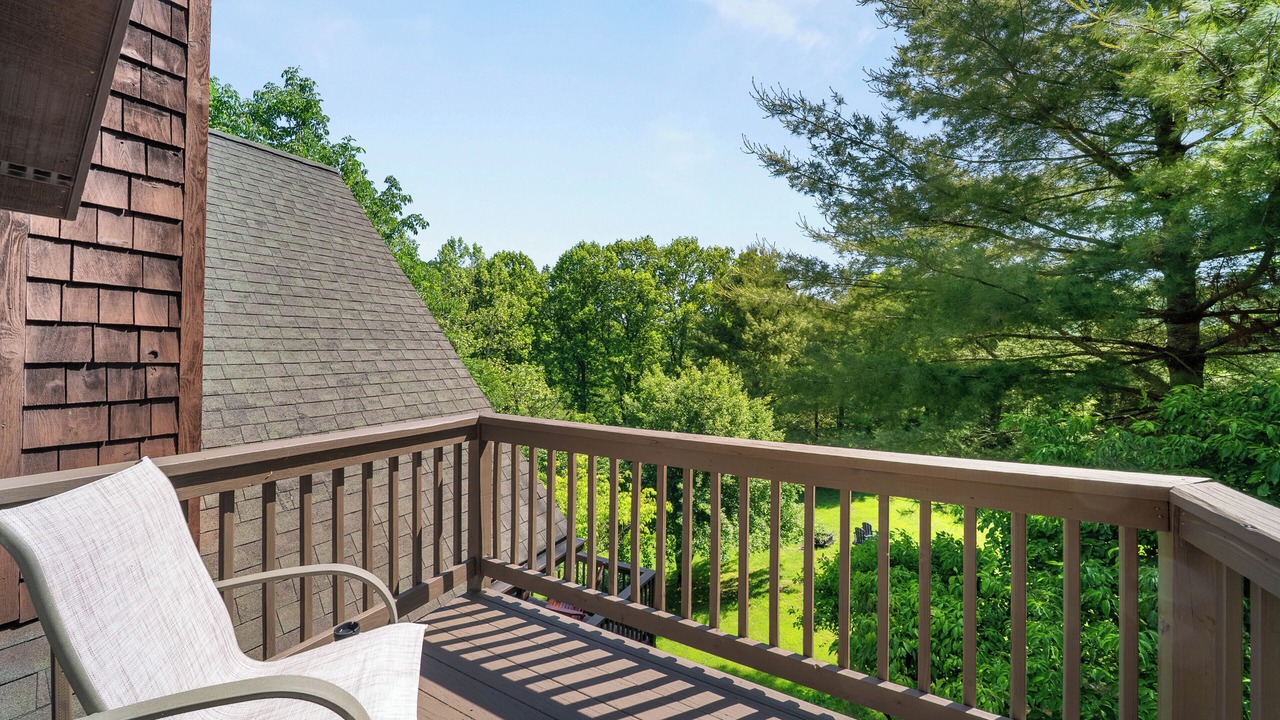 Photo of Patio Balcony in Sugar Grove