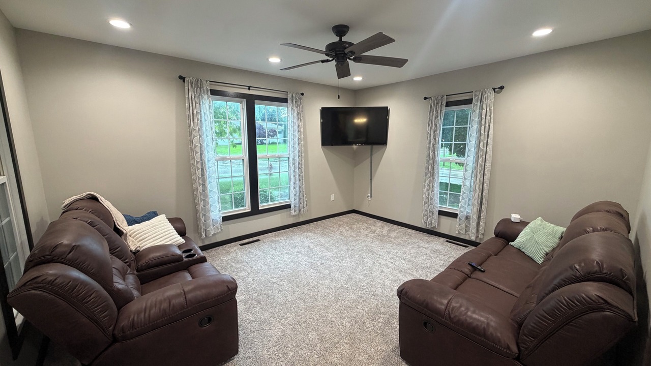 Photo of Livingroom in Strawberry Point