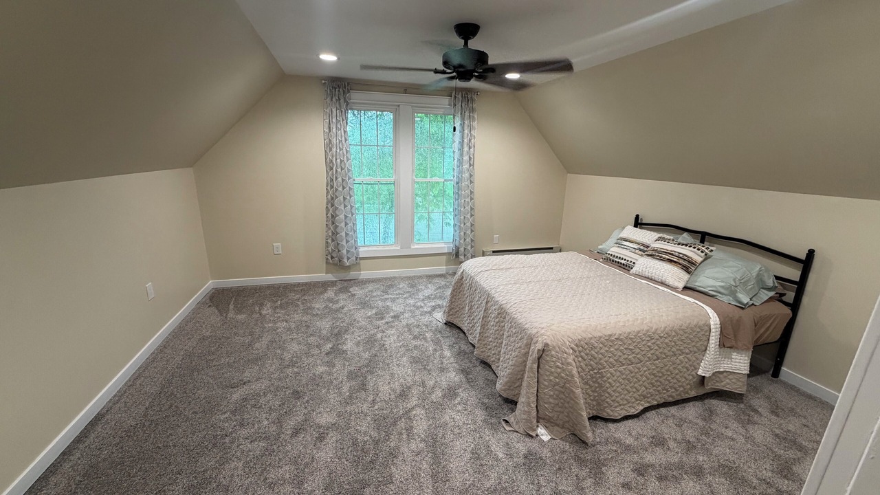 Photo of Bedroom in Strawberry Point