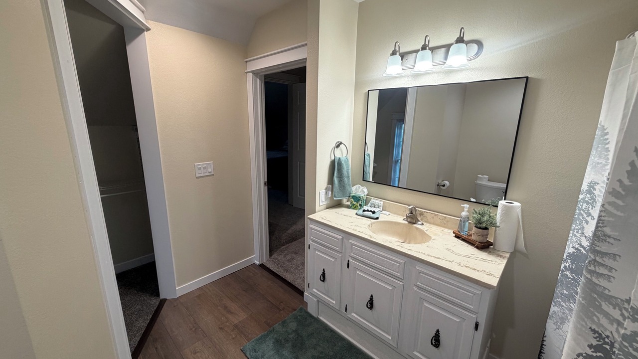 Photo of Bathroom in Strawberry Point