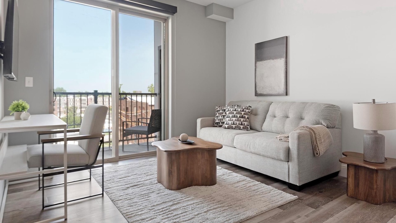 Photo of Livingroom in DeBaliviere Place